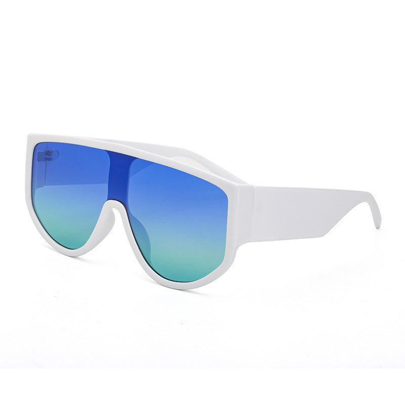 One-piece round sunglasses with UV400 protection