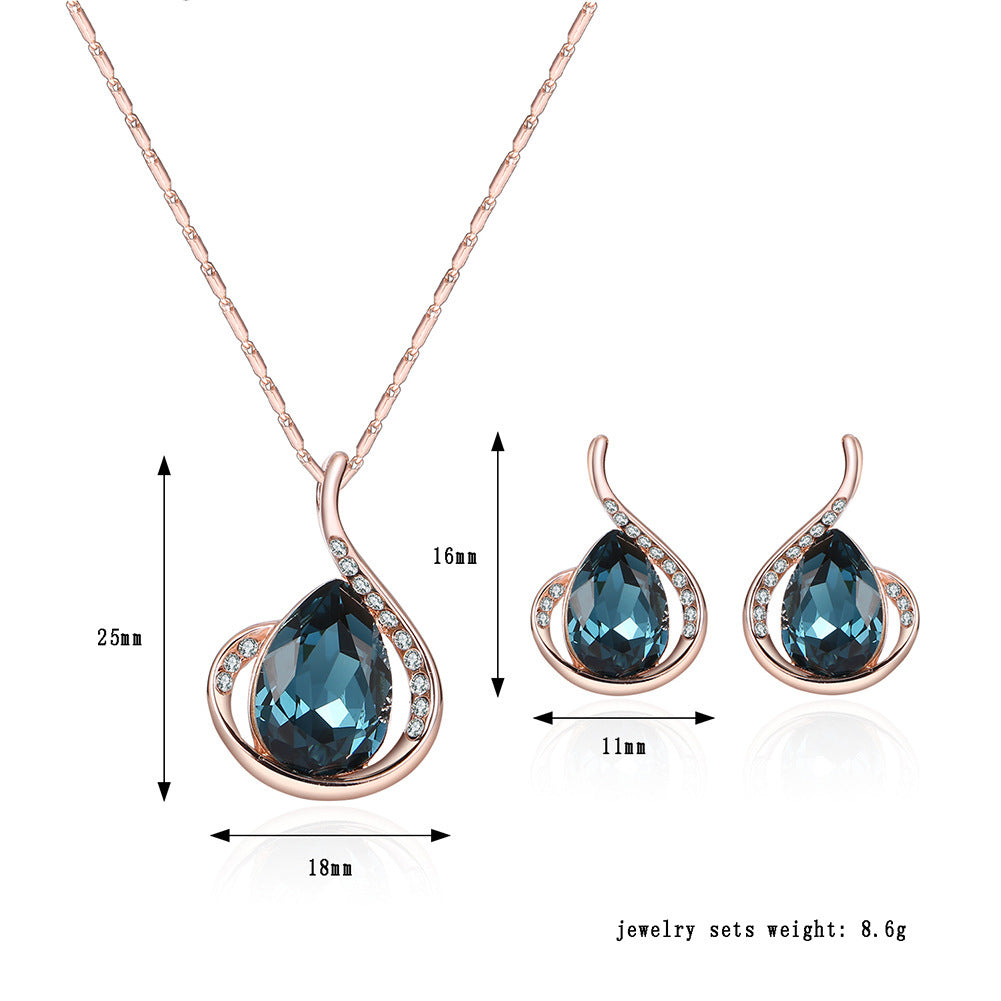 Women's timeless diamond necklace