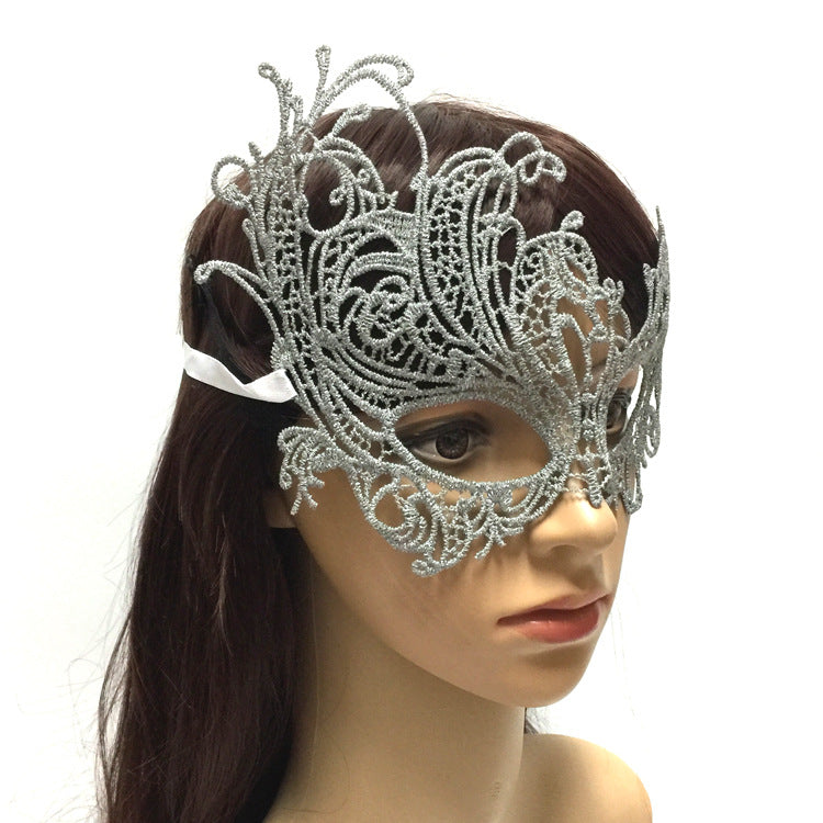 Masquerade lace blindfold