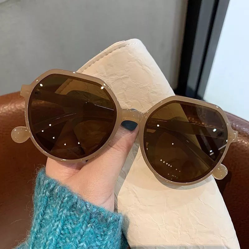 Big frame oversized goggle style sunglasses - view 2