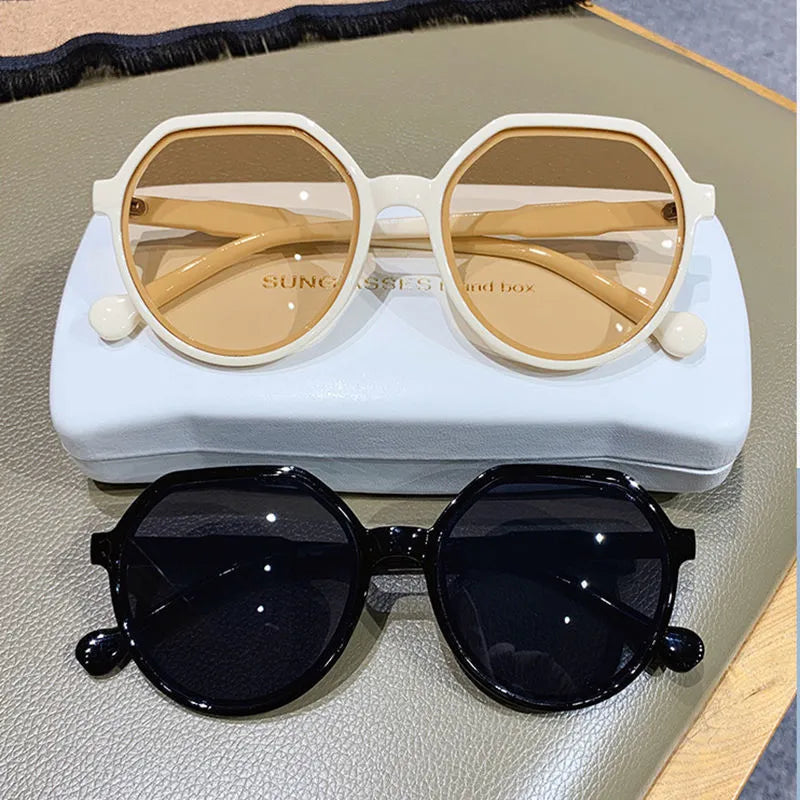 Big frame oversized goggle style sunglasses - view 1