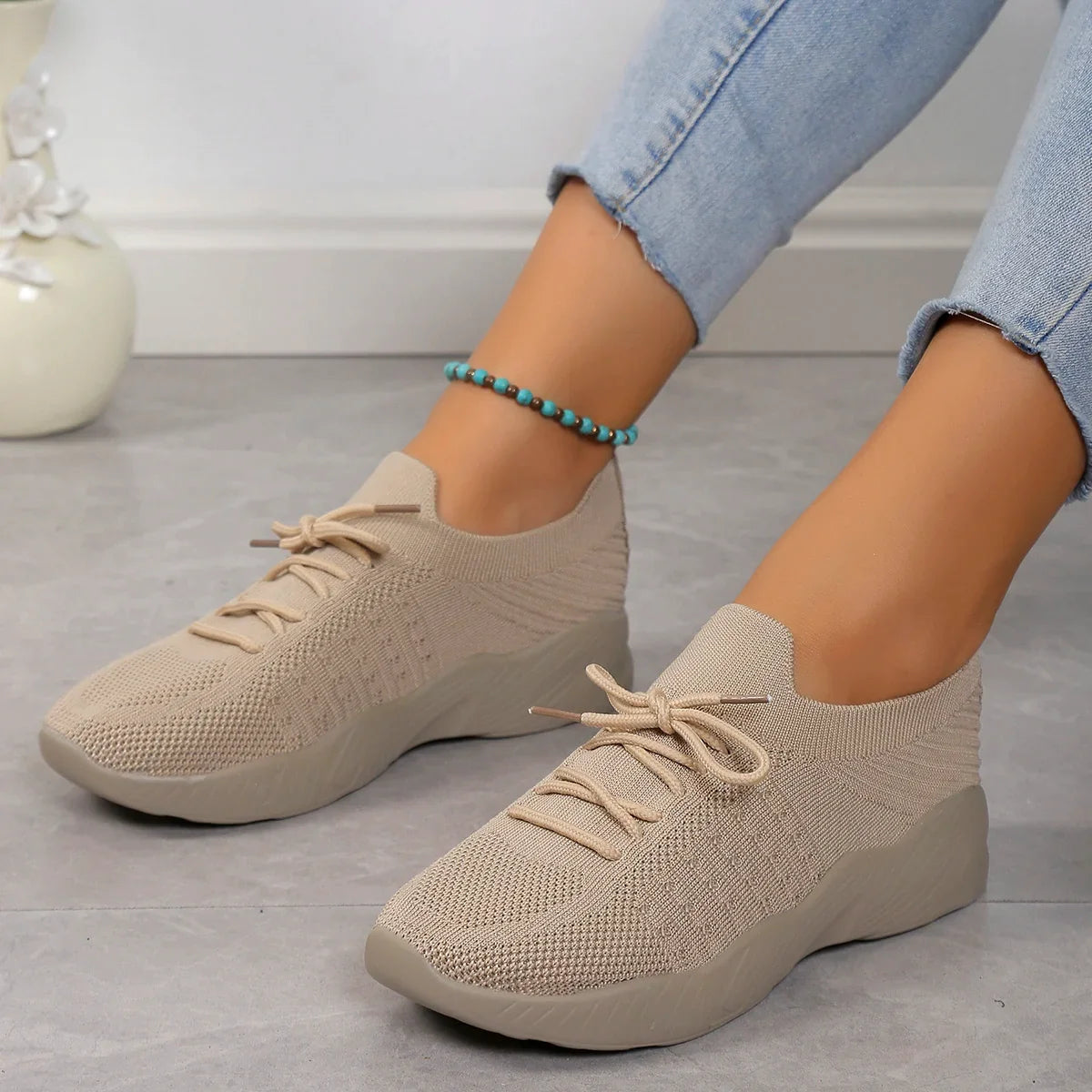 Sneakers & Athletic Shoes
