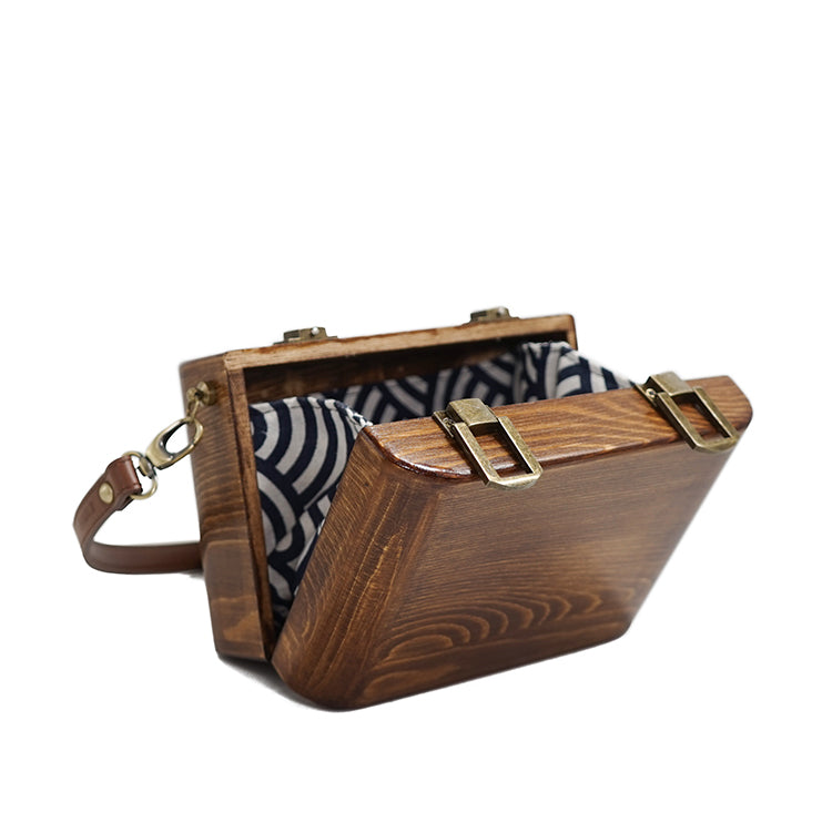 Niche Retro Literary Wooden Double Buckle Women's Messenger Bag - Fashioinista