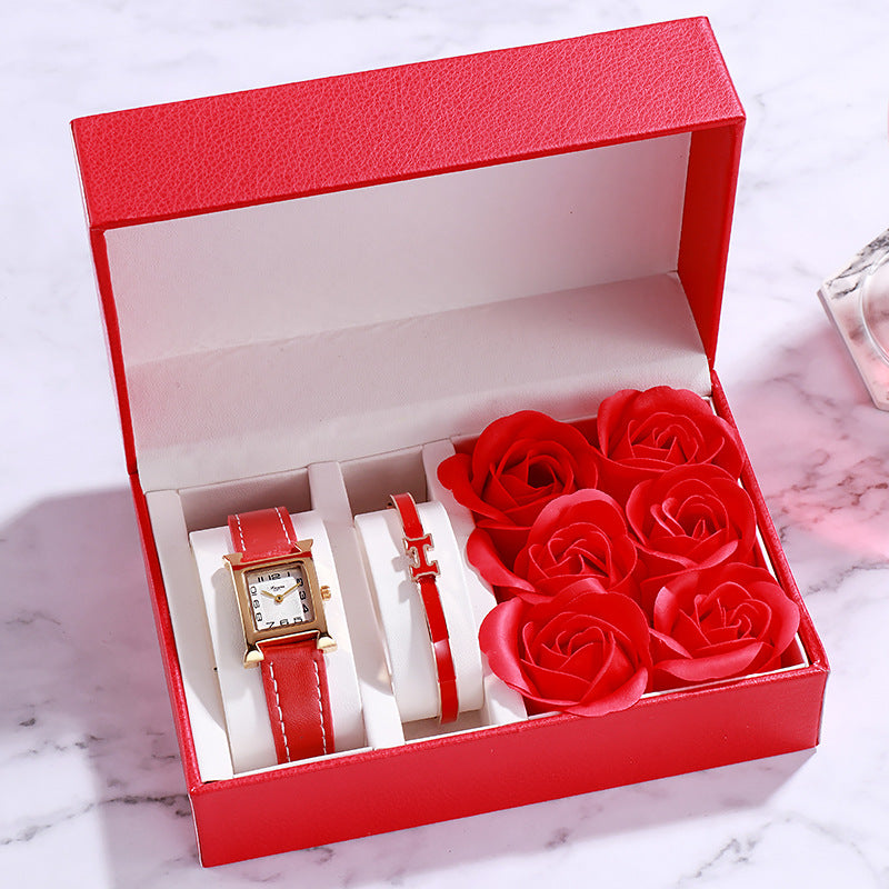 Valentine's Day gifts for ladies watches - Fashioinista