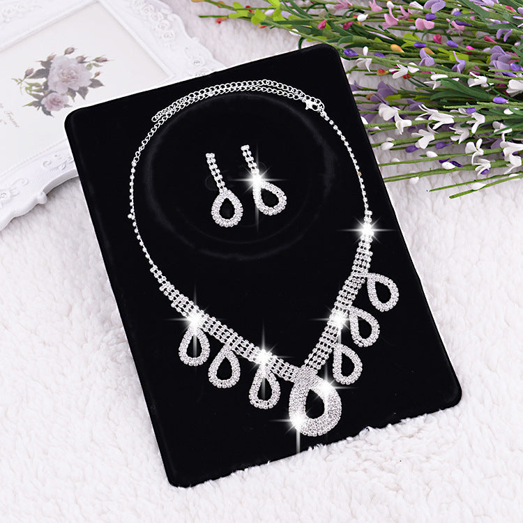 Stunning two-piece bridal jewelry set