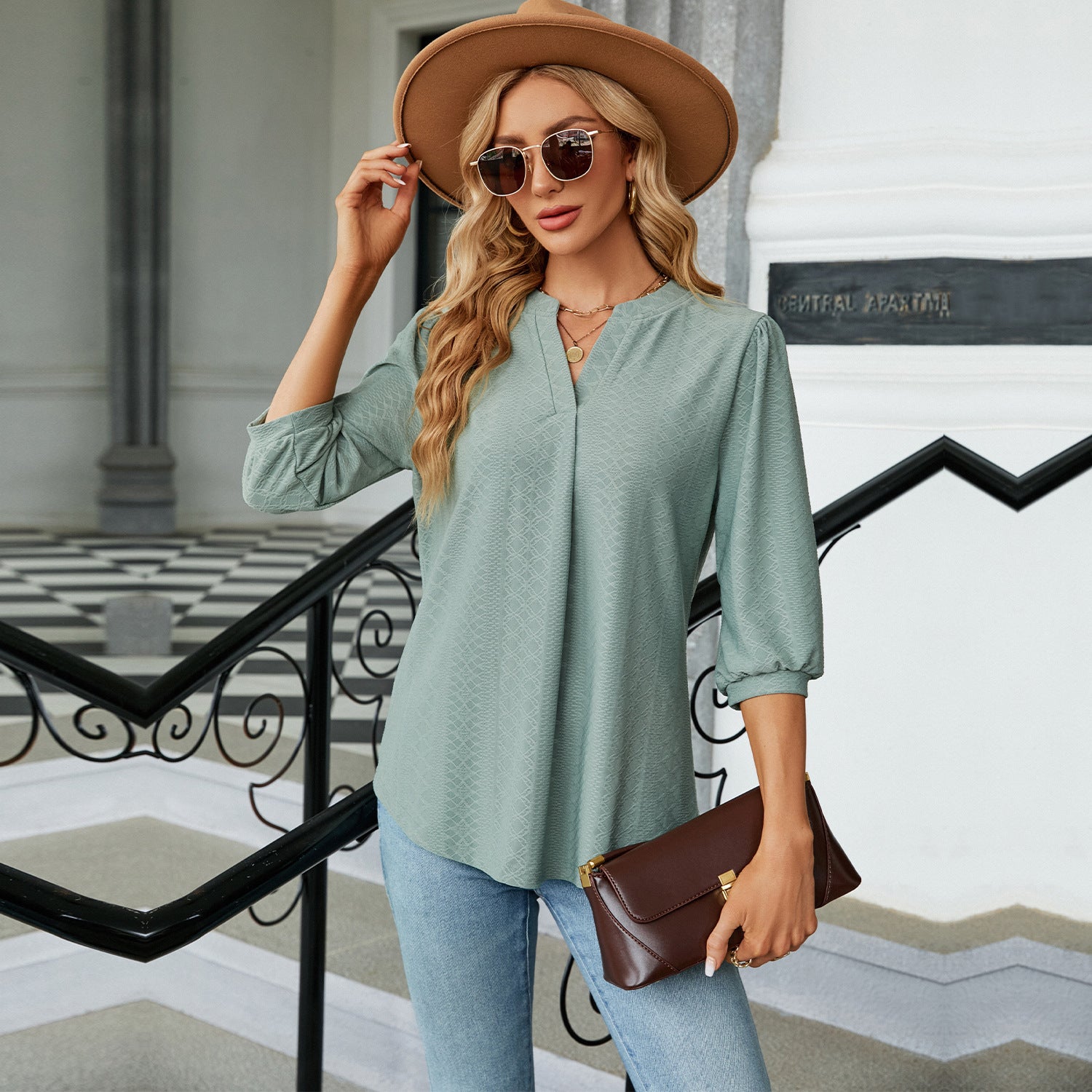 Solid Color Lace Collar Jacquard Long Sleeve Loose-fitting T-shirt Top - Fashioinista