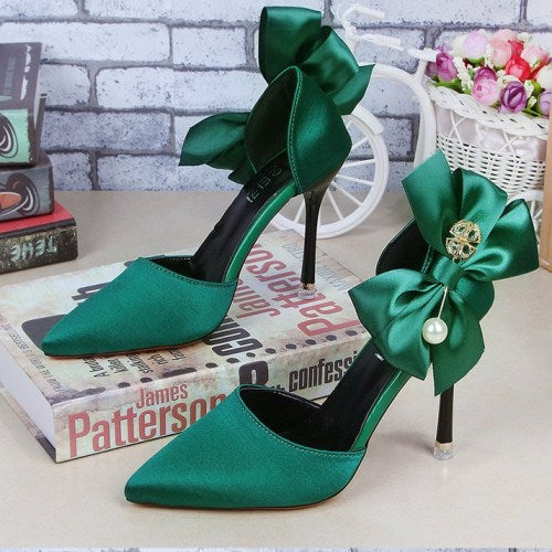 Pointed high heels - Fashioinista