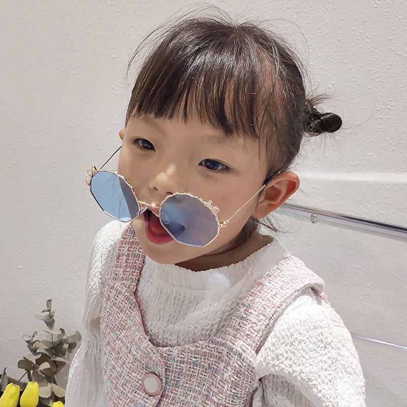 Cute kid’s eyewear with UV protection