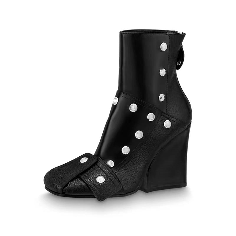 Color Matching Studded Wedge Heel Square Head Back Zipper Large Size Ankle Boots - Fashioinista