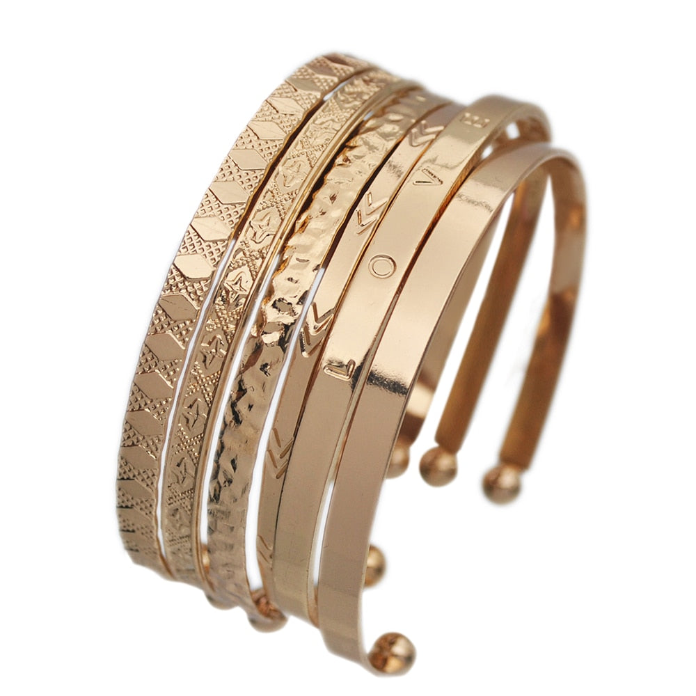 Elegant Metal Cuff Bracelet - Fashioinista