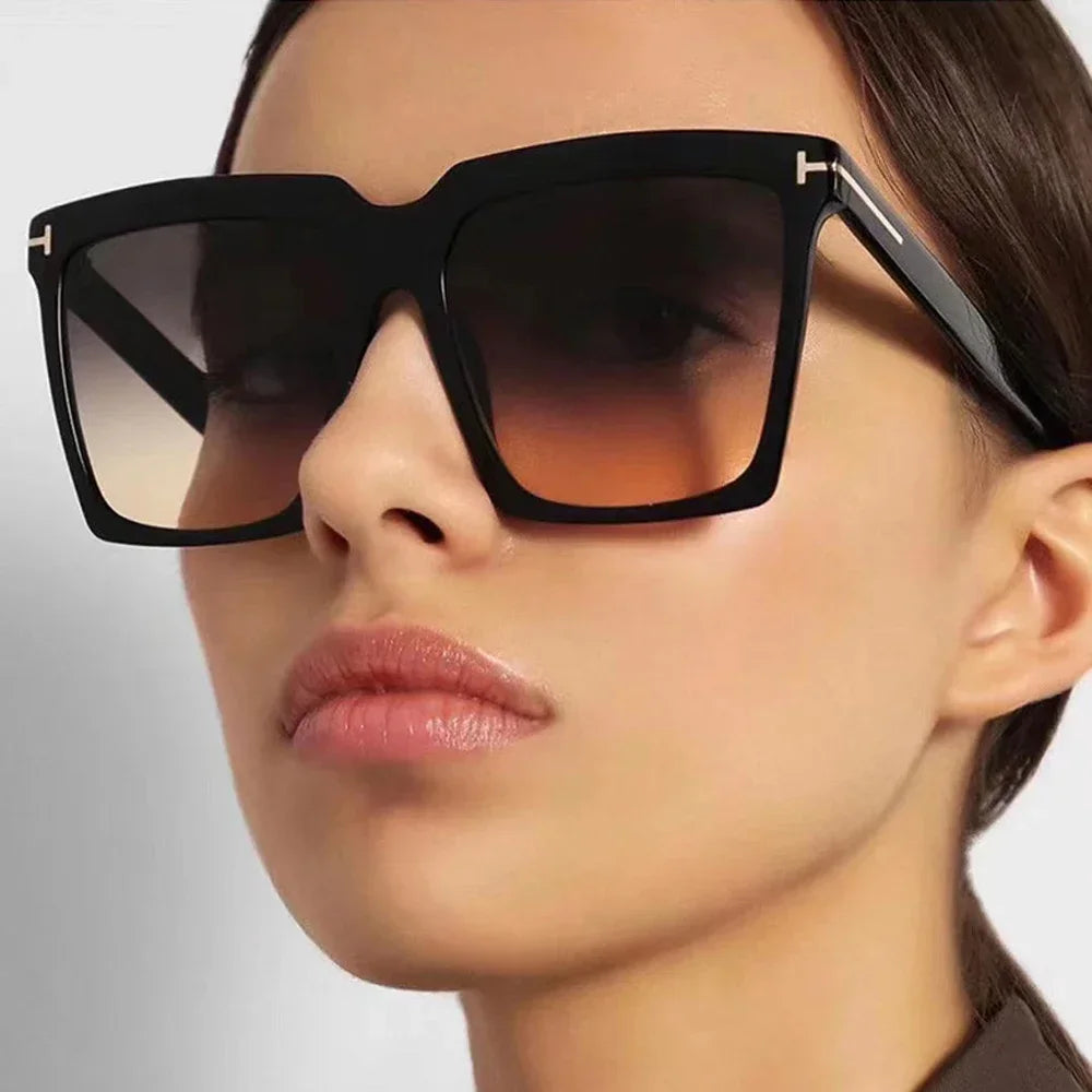 Oversized square sunglasses with gradient UV400 lenses - view 1