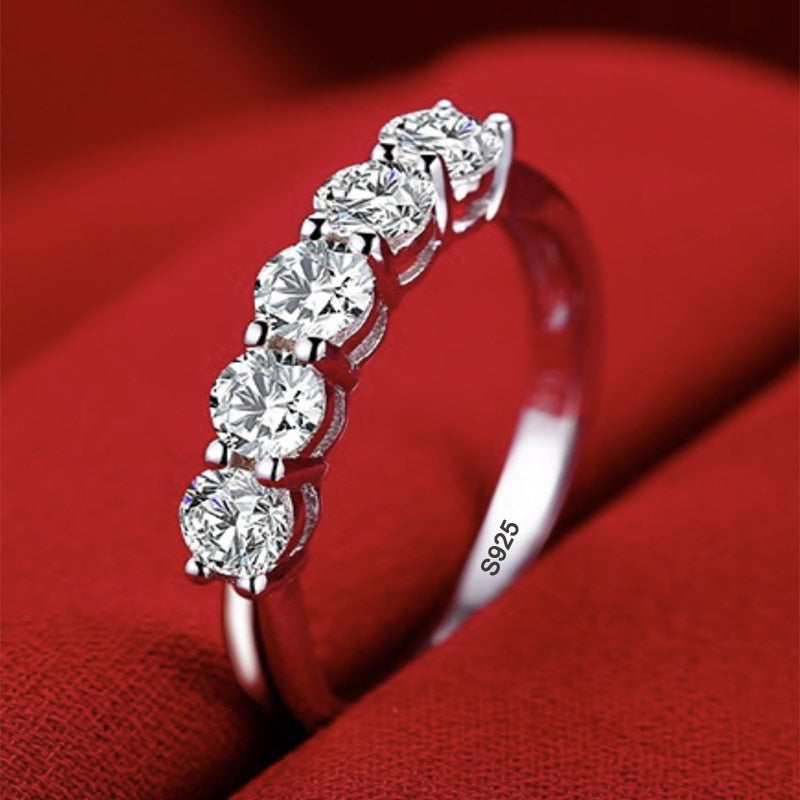 Eternal Sparkle: Zircon Wedding Ring - Fashioinista