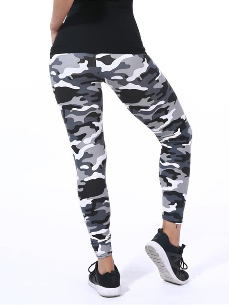 Stylish Camo Graffiti Leggings - Fashioinista