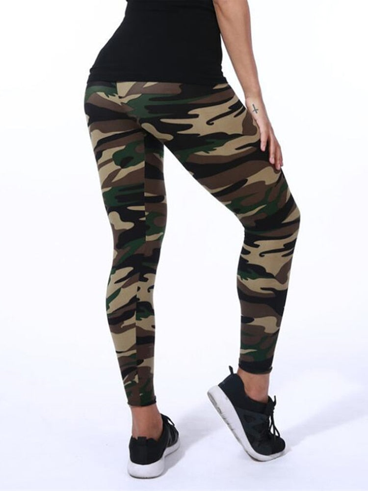 Stylish Camo Graffiti Leggings - Fashioinista