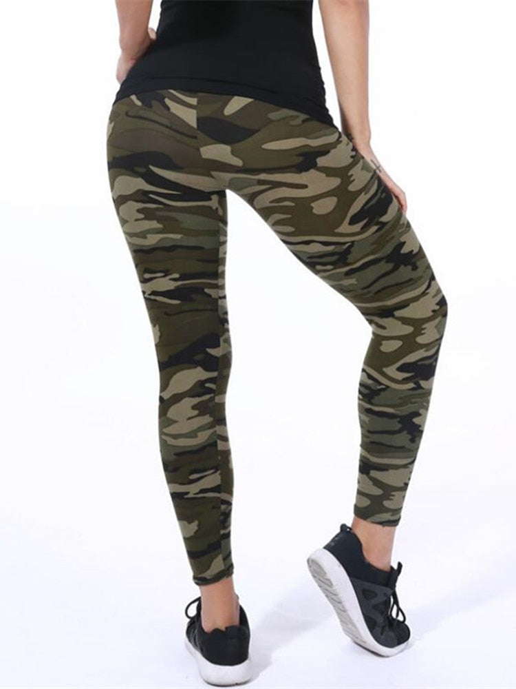 Stylish Camo Graffiti Leggings - Fashioinista