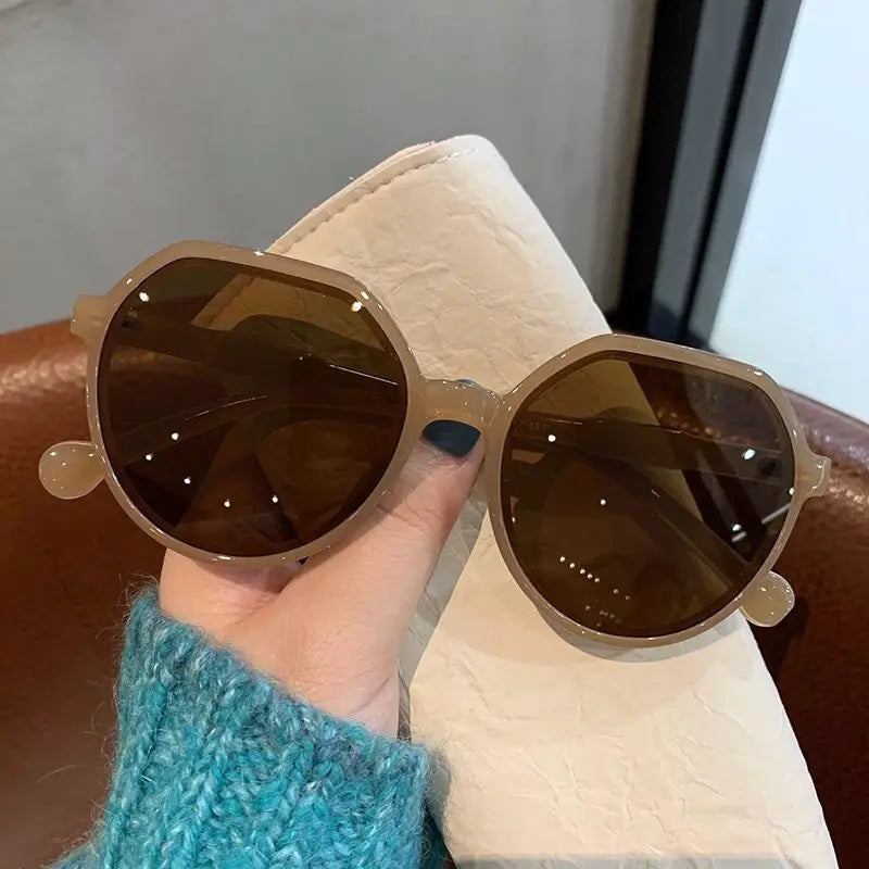 Big frame oversized goggle style sunglasses - view 13