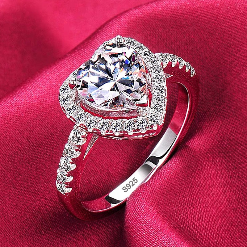 Eternal Sparkle: Zircon Wedding Ring - Fashioinista