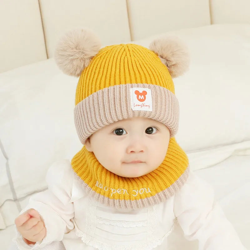 Bear knit baby hat and scarf two piece set - view 7