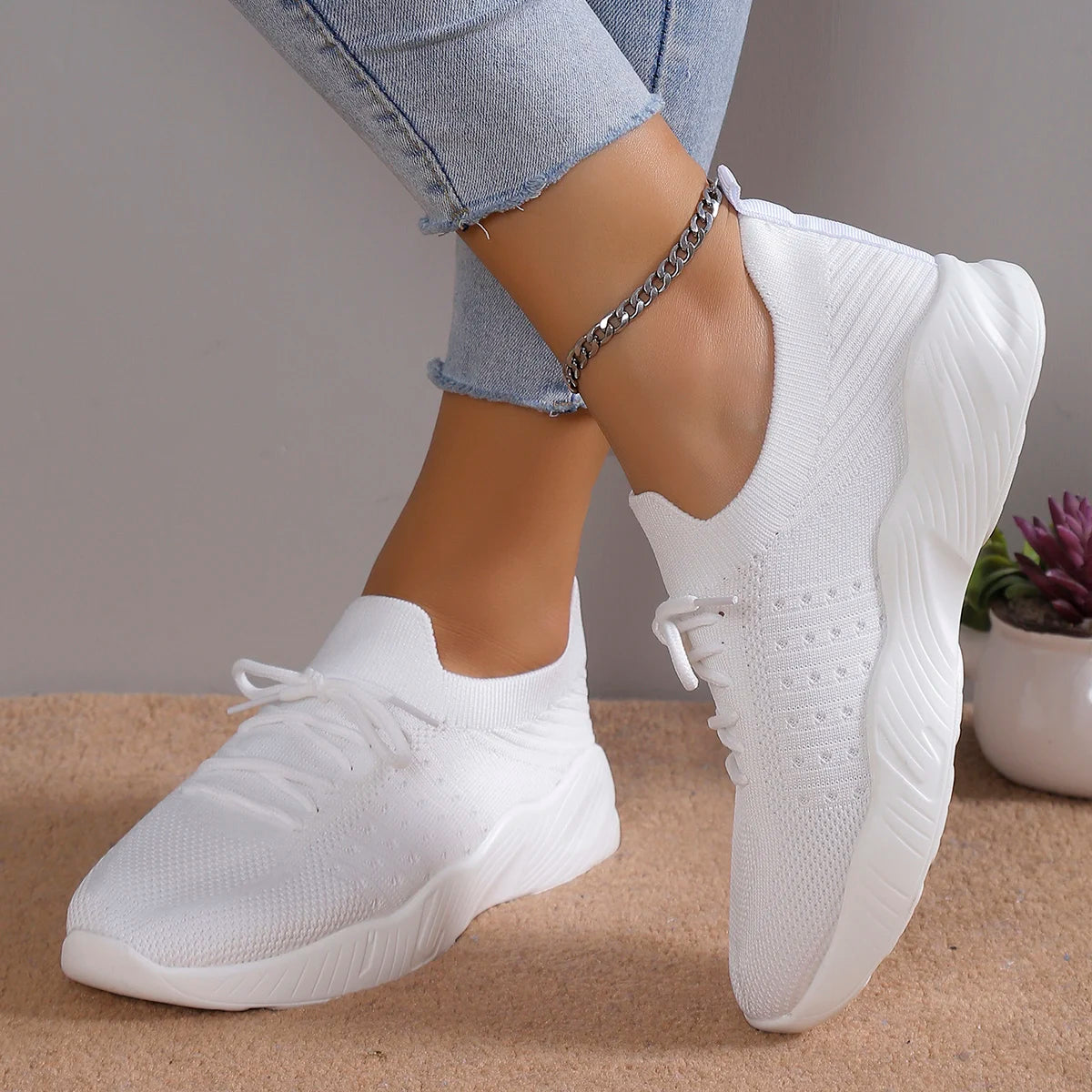 women's athletic shoes