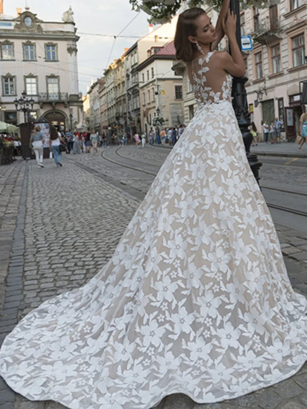 Sexy Sleeveless Wedding Dresses Classic Lace Appliques Dress For Bride Elegant A Line Long Bridal Gown Robe De Mariée 2024 - Fashioinista