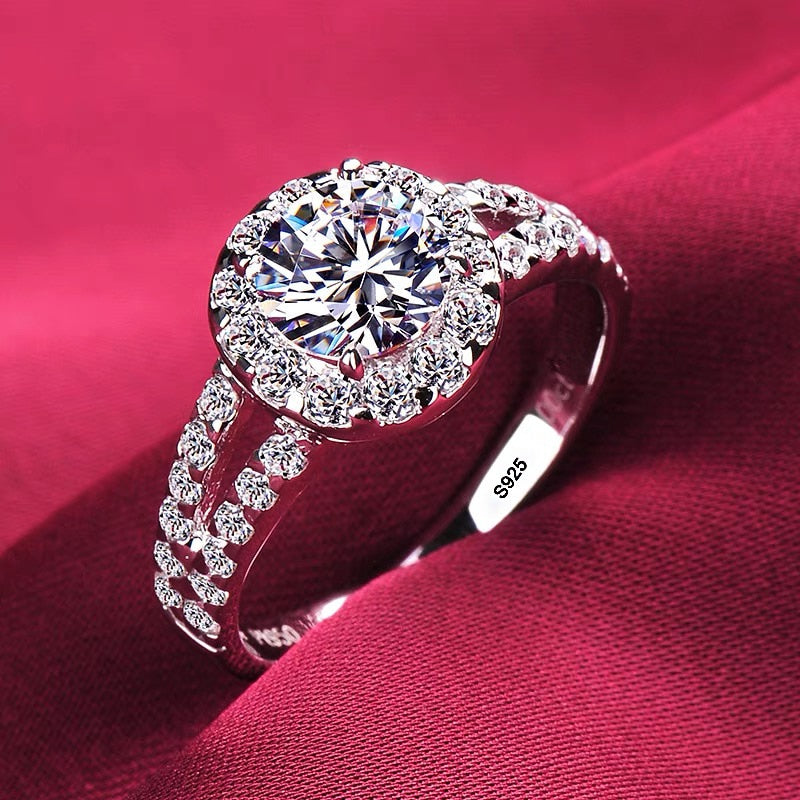 Eternal Sparkle: Zircon Wedding Ring - Fashioinista