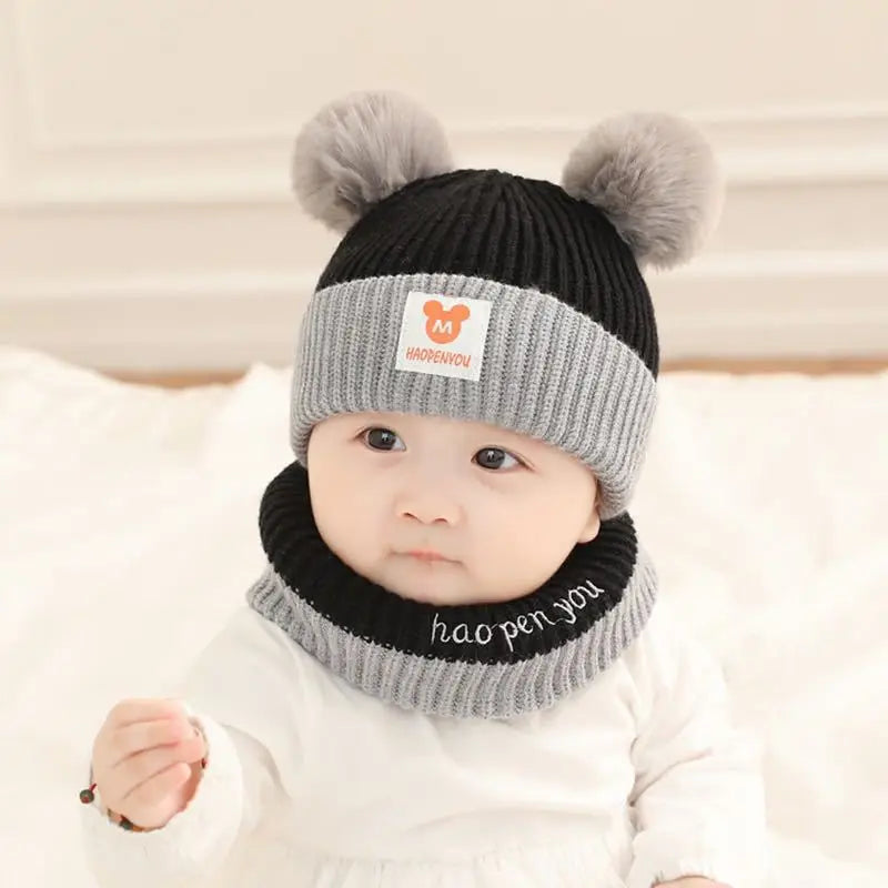 Bear knit baby hat and scarf two piece set - view 4