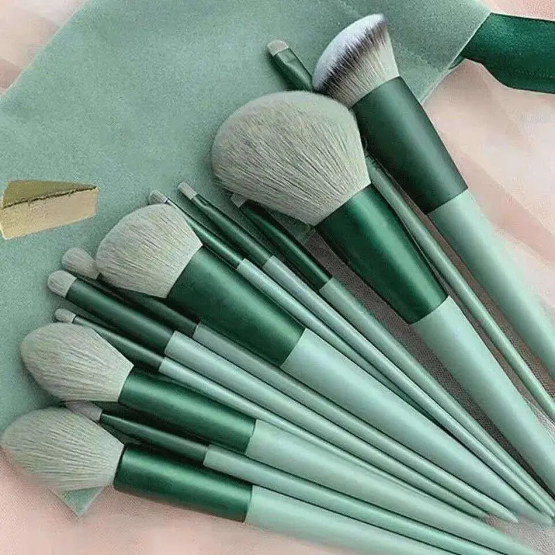  Makeup Brushes