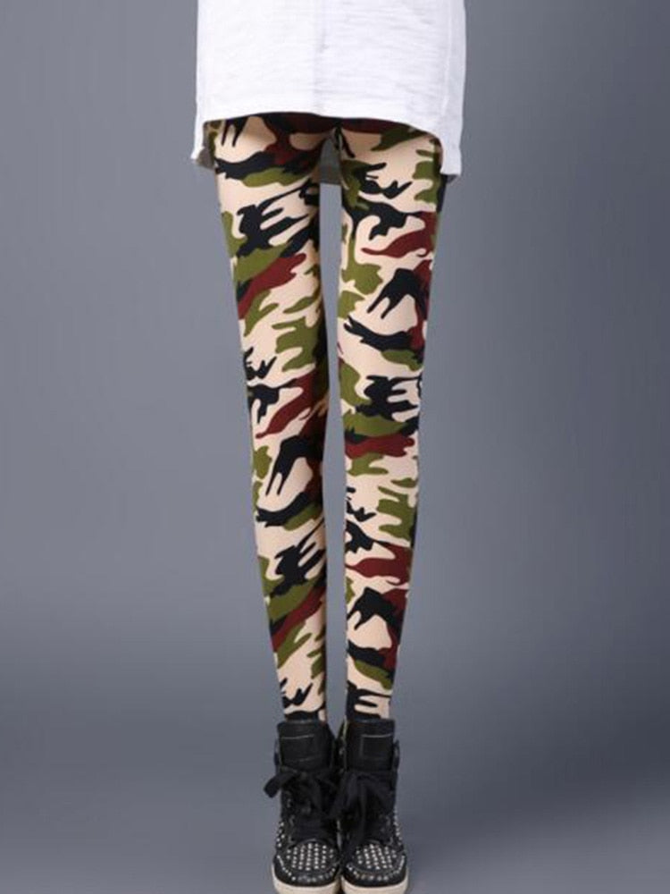 Stylish Camo Graffiti Leggings - Fashioinista