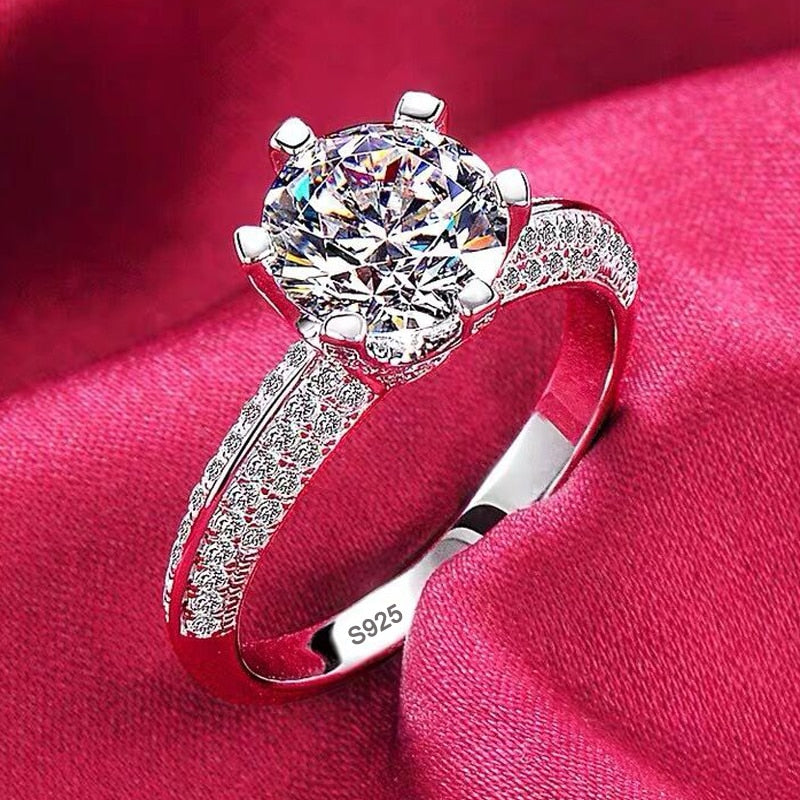 Eternal Sparkle: Zircon Wedding Ring - Fashioinista